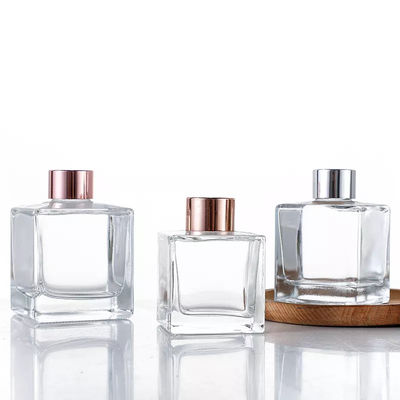 Good price Các kích thước khác nhau 50ml 100ml 200ml Chai thủy tinh khuếch tán cây sậy vuông rỗng có nút chai trực tuyến